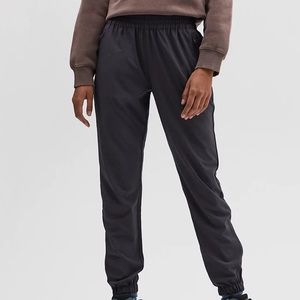 Aritzia TNA Navy Riley Track Pants Size Medium